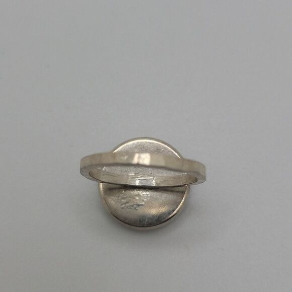 Artisan made green stamp ring silver. Size 5 - Picture 11 of 11